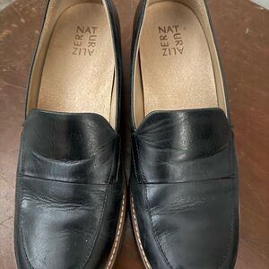 Naturalizer Black Leather Loafers for Women